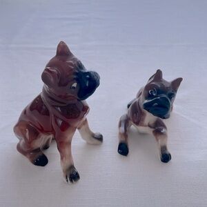 Salt and pepper boxers, salt and pepper shakers. Excellent condition.